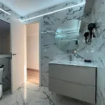 아파트 Luminoso En El Corazon De *